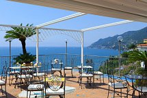 Lloyd's Baia Hotel