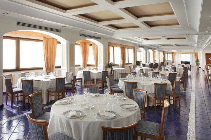 Lloyd's Baia Hotel