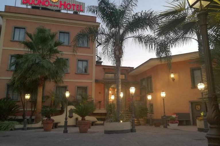 Buono Hotel