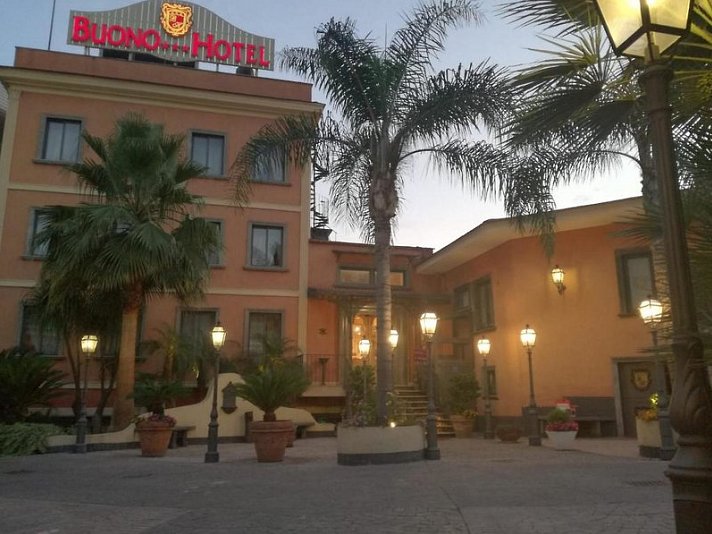 Buono Hotel