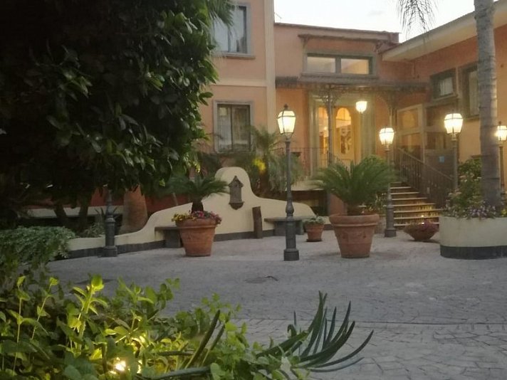 Buono Hotel