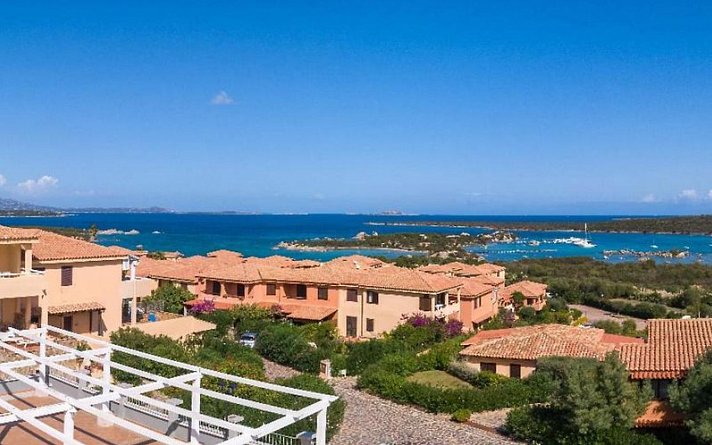 Baia de Bahas Residence