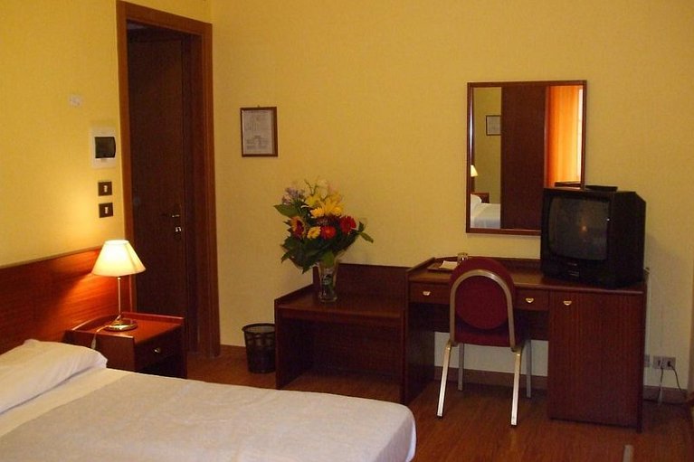 Mediterraneo Hotel & Residence