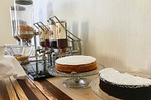 Hotel 38 AIRA