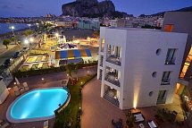 Astro Suite Hotel
