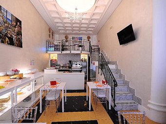 Artemisia Palace Hotel