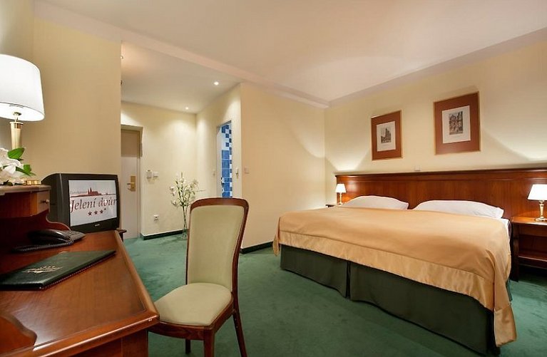 EA Hotel Jeleni dvur Prague Castle