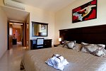Blue Waves Resort