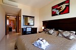 Blue Waves Resort