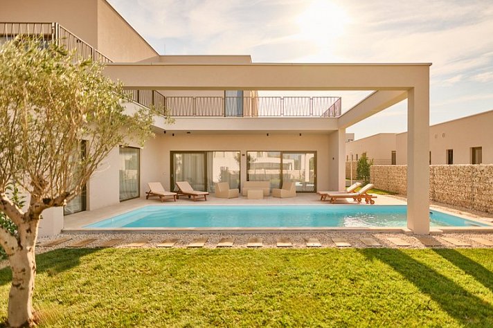 Taria Resort