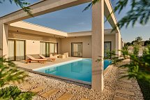 Taria Resort