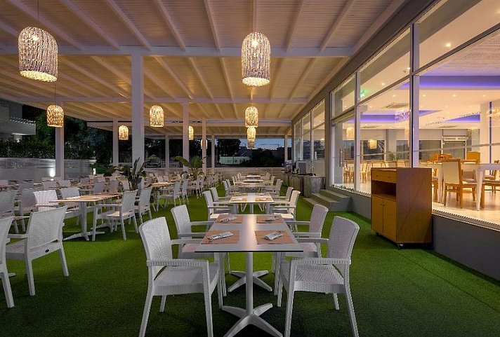 Oceanis Park Hotel