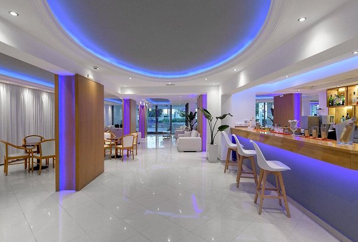 Oceanis Park Hotel