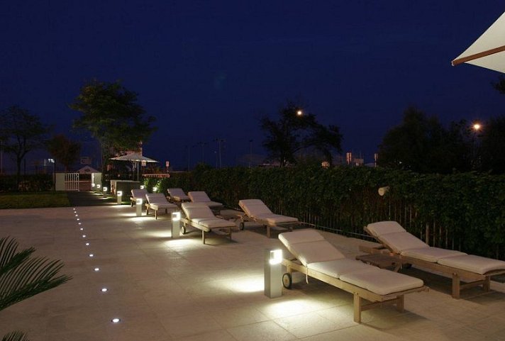 Le Rose Suite Hotel