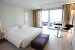 Premier & Suites
