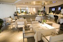 Premier & Suites