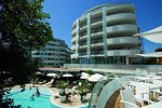 Premier & Suites