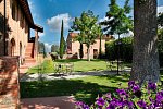 Borgo Tre Rose Hotel & Apartments