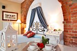 Borgo Tre Rose Hotel & Apartments