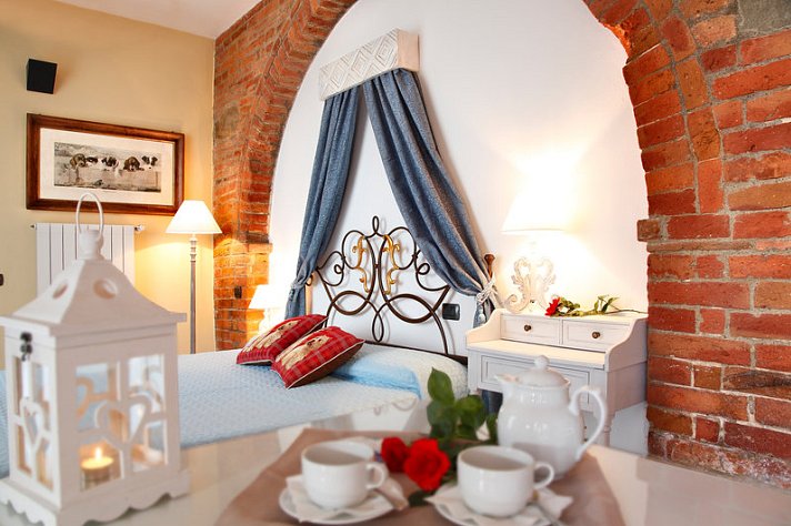 Borgo Tre Rose Hotel & Apartments