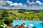 Borgo Tre Rose Hotel & Apartments