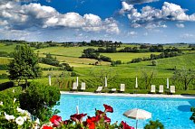 Borgo Tre Rose Hotel & Apartments
