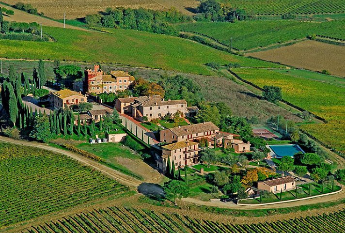 Borgo Tre Rose Hotel