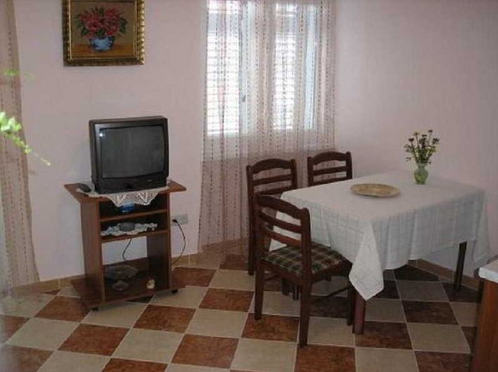Split Apartments
