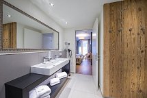 Two Timez Boutique Hotel