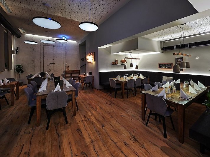 Two Timez Boutique Hotel