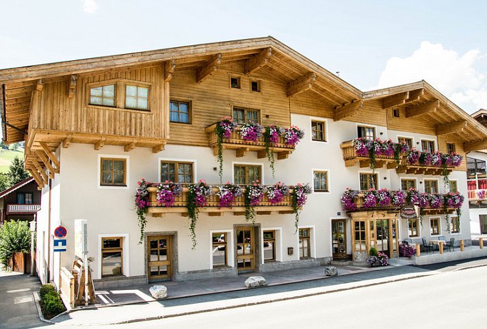 PEOPLE’S HOTEL