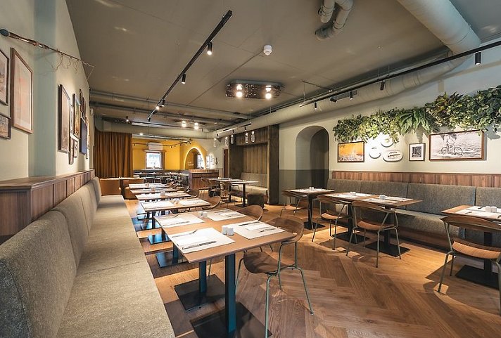 Fish Inn Zell