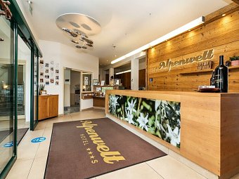 Hotel Alpenwelt