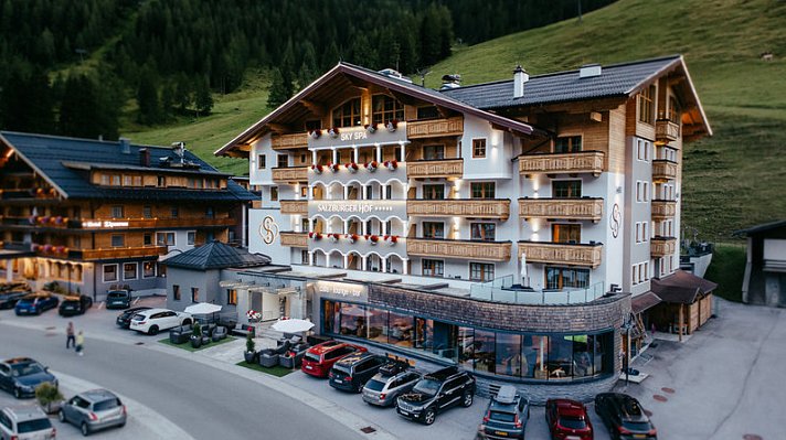 MAGIC MOUNTAINS Hotel Salzburger Hof