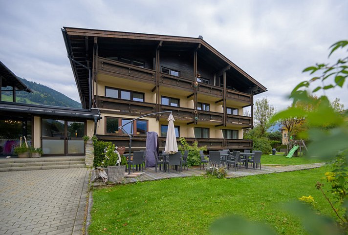 ROJ Rooms & Suites