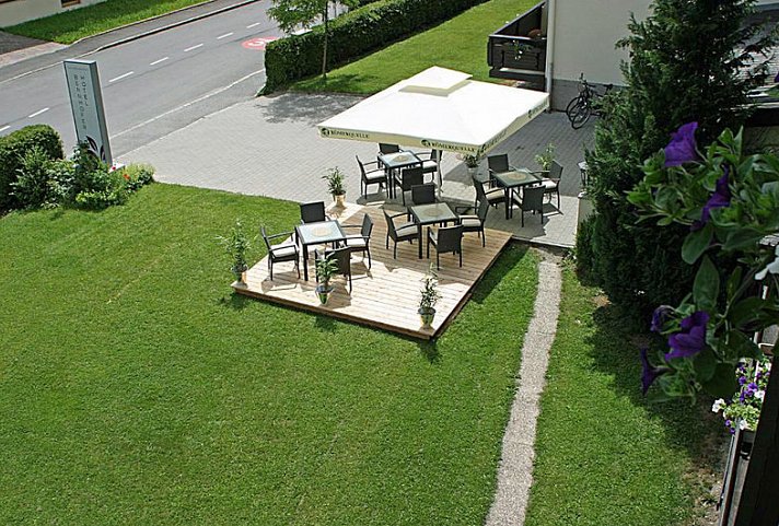 ROJ Rooms & Suites