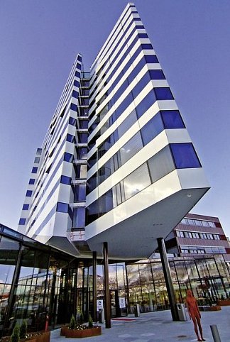 Clarion Hotel The Edge