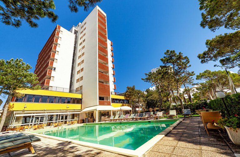 American Hotel