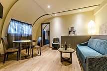 Smart Hotel Holiday