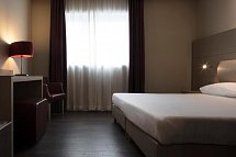 Smart Hotel Holiday