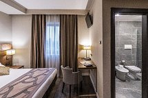 Smart Hotel Holiday