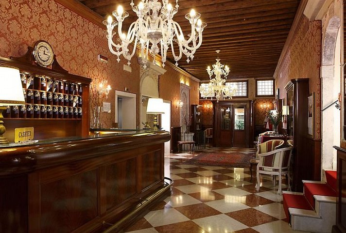 Duodo Palace