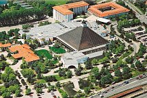 Eventhotel Pyramide & Congress Center