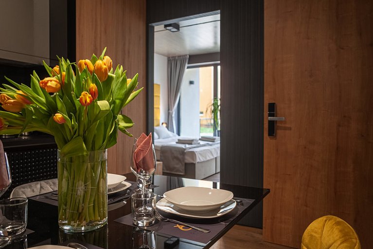 Onyx Luxury