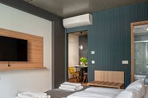 Onyx Luxury