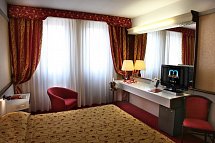 Hotel Maxim