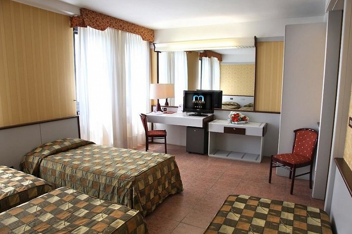 Hotel Maxim