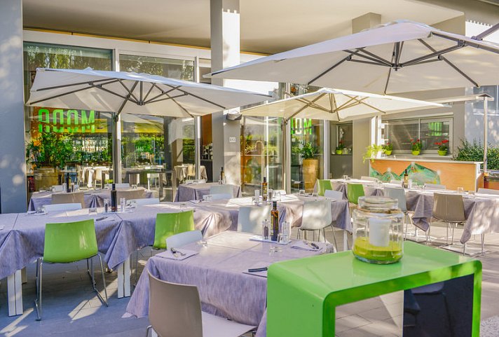 Mod 05 Living Hotel