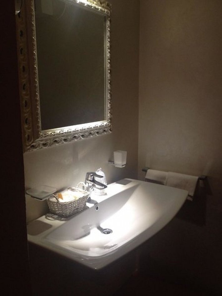 Alessi Hotel
