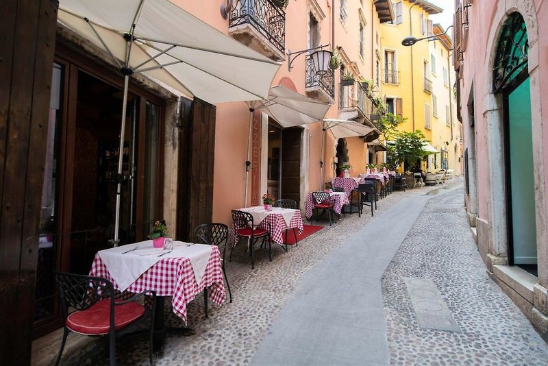 Alessi Hotel